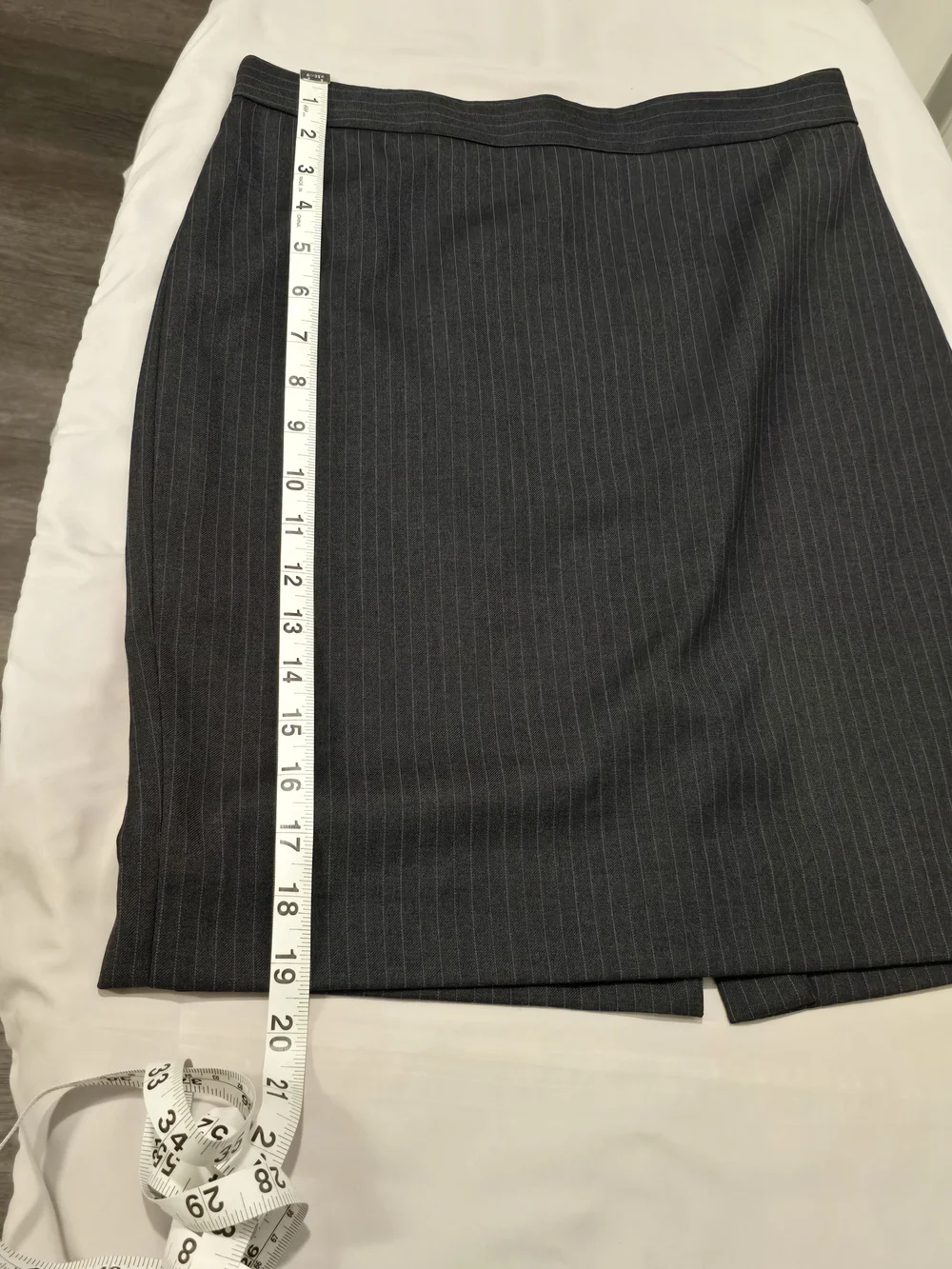 J. Crew Classic #2 Charcoal  Pinstripe Pencil Skirt Sz 0